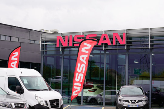 Nissan Dealership Sign Logo Front Of Car Showroom Japanese Brand
