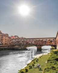 Obraz premium Bridge Over River In Florence Italy - Ponte Vecchio on a sunny day