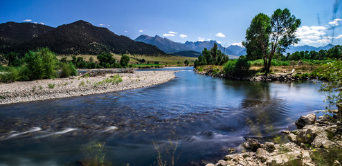 yellowstone river at sunrise near yellowstone park