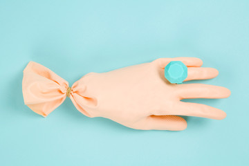 ring and balloon glove