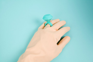 ring and balloon glove