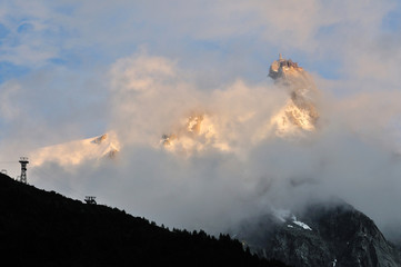 Aiguille du Midi depuis Chamonix, Massif du Mont Blanc, France