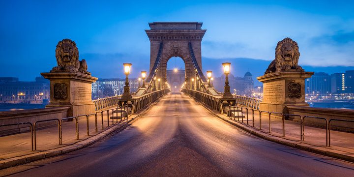 Historic Chain Bridge in Budapest in winter