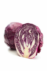 Obraz premium Fresh Purple cabbage on white background