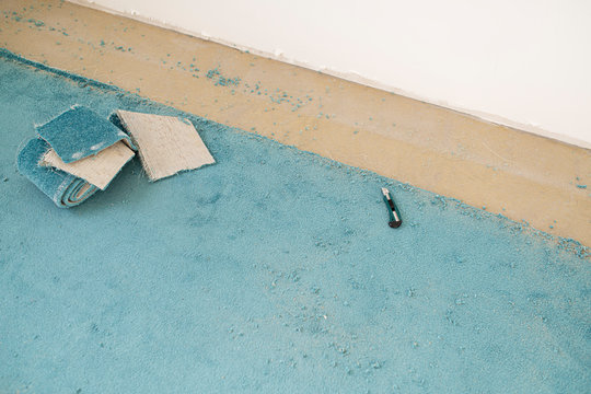 Removing old carpeting
