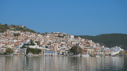 Fototapeta na wymiar Greece island harbor of Skopelos