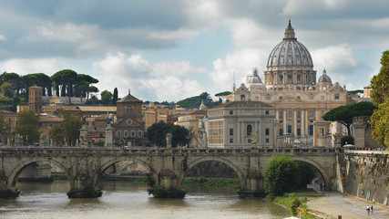 Fototapeta premium Vatican Papal Basilica San Pietro seen from Sant Angelo bridge