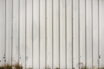 古いトタン(ブリキ)板の模様　Old painted degraded tin plate