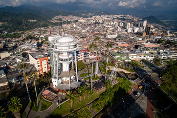 Vista aerea de Chipre y zona de Bellas Artes en Manizales - Caldas- Colombia