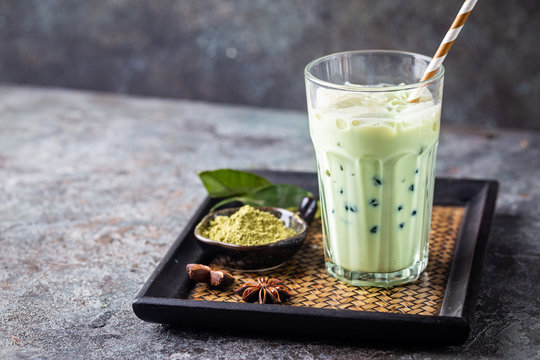 Matcha Bubble Tea With Tapioca Pearls In Tall Glasses