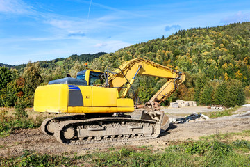 Obraz premium ZAWOJA, POLAND - SEPTEMBER 29, 2019: The excavator stands on the construction site