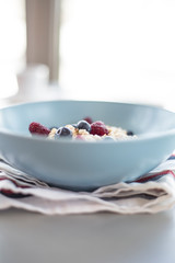 Oatmeal porridge with berries