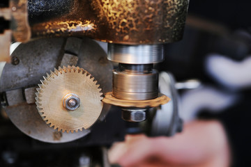 Herstellung eines Zahnrades an der Drehbank