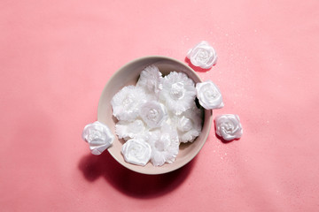 Bowl with glitter white flower