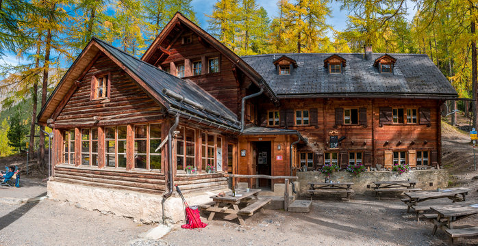 Chamanna Cluozza in Swiss National Park