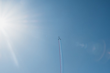 Démonstration des 9 alphajets de la patrouille de France