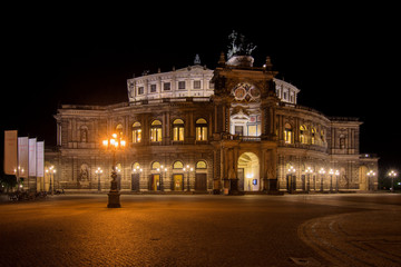 Semperoper Dresden bei Nacht , Sachsen, Deutschland, Europa