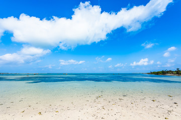 佐和田の浜　宮古島の海　Beautiful beach in Miyakojima Island, Okinawa.