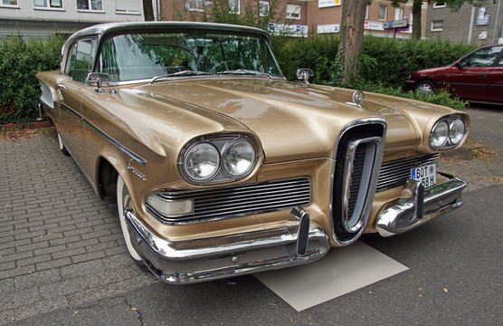 Edsel Corsair beim Oldtimer Treffen in Voerde 01.09.2019