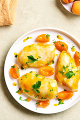 Chicken breasts in apricot sauce