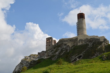 Zamek w Olsztynie, Jura krakowsko-częstochowska, Szlach orlich Gniazd, Polska