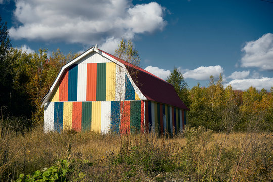 A Barn That Is Out Of The Ordinary.