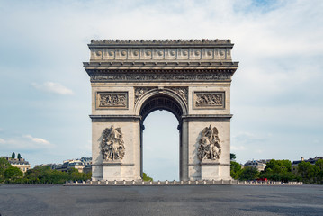 The arch of triumph - Powered by Adobe