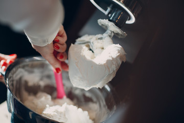 Making ice cream in a blender
