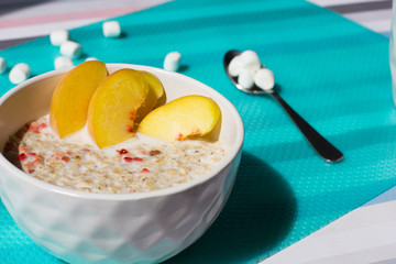  Cereals with milk and fruits