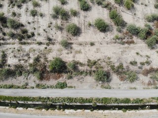 camino desertico desde el aire