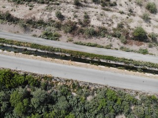 camino desertico desde el aire