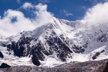 Fototapeta premium Karola Glacier in Tibet, China