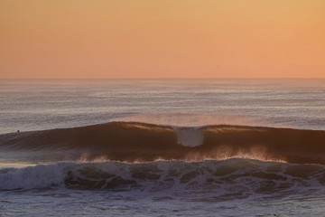 Fototapeta premium Waiting for a surf 2