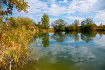 See bei Kappel-Grafenhausen in der Ortenau im Herbst