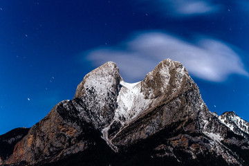 El Pedraforca en luna llena.