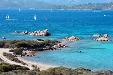 Veduta con barche a vela