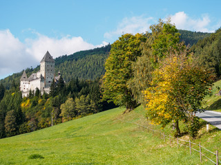 Fototapeta na wymiar Schloss Moosham bei Tamsweg