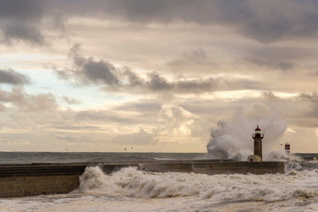 Fototapeta na wymiar Storm at the lighthouse