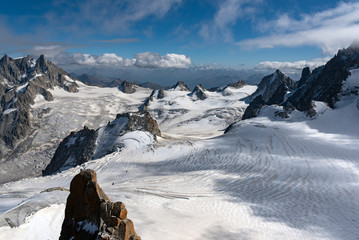 Fototapeta na wymiar Summits of Alps, view from Aiguille du Midi.