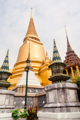 Fototapeta premium Temple of emerald buddha, Bangkok, Thailand