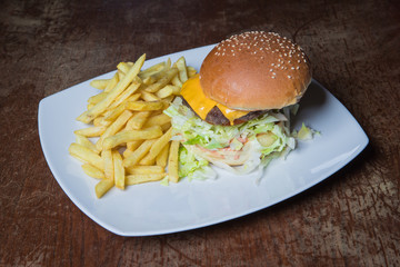 fast, meat, grilled, unhealthy, sandwich, lettuce, meal, bbq, food, burger, tasty, american, beef, cheeseburger, hamburger, snack, steak, barbecue, gourmet, onion, homemade, tomato, bun, wooden, chees