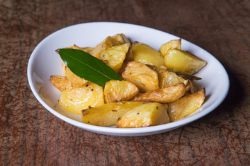 food, snack, fried, meal, plate, delicious, white, meat, nut, healthy, bowl, dish, appetizer, baked, dinner, isolated, sweet, bread, cuisine, tasty, nuts, almonds, dessert, lunch, roasted, sauce, tort