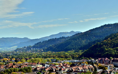 Freiburg und das Dreisamtal im Herbst