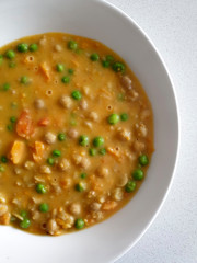 Zuppa di ceci e pisellini