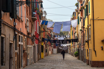 Historische Gebäude in der Altstadt von Venedig in Italien
