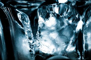 glass,ice,drink,coke,콜라,드링크,아이스,얼음,위스키,얼음물,유리잔,갈증,갈증해소,시원한,물,음료수