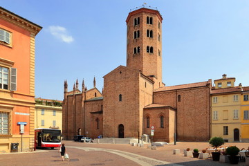 Fototapeta na wymiar Sant'Antonino basilica in piacenza city in italy 