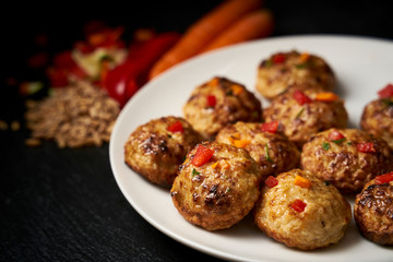 Fleischbällchen mit Gemüse