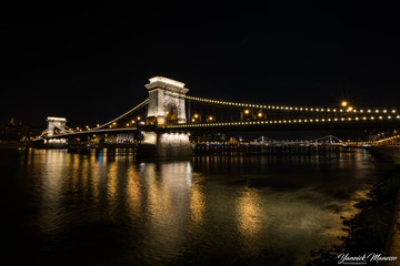 Fototapeta na wymiar Budapest by night, Hongrie