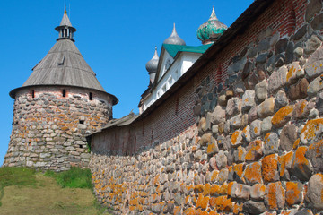Image of the Watchtower (Korozshnaya) and part of the wall of the Kremlin. Solovki. Russia.